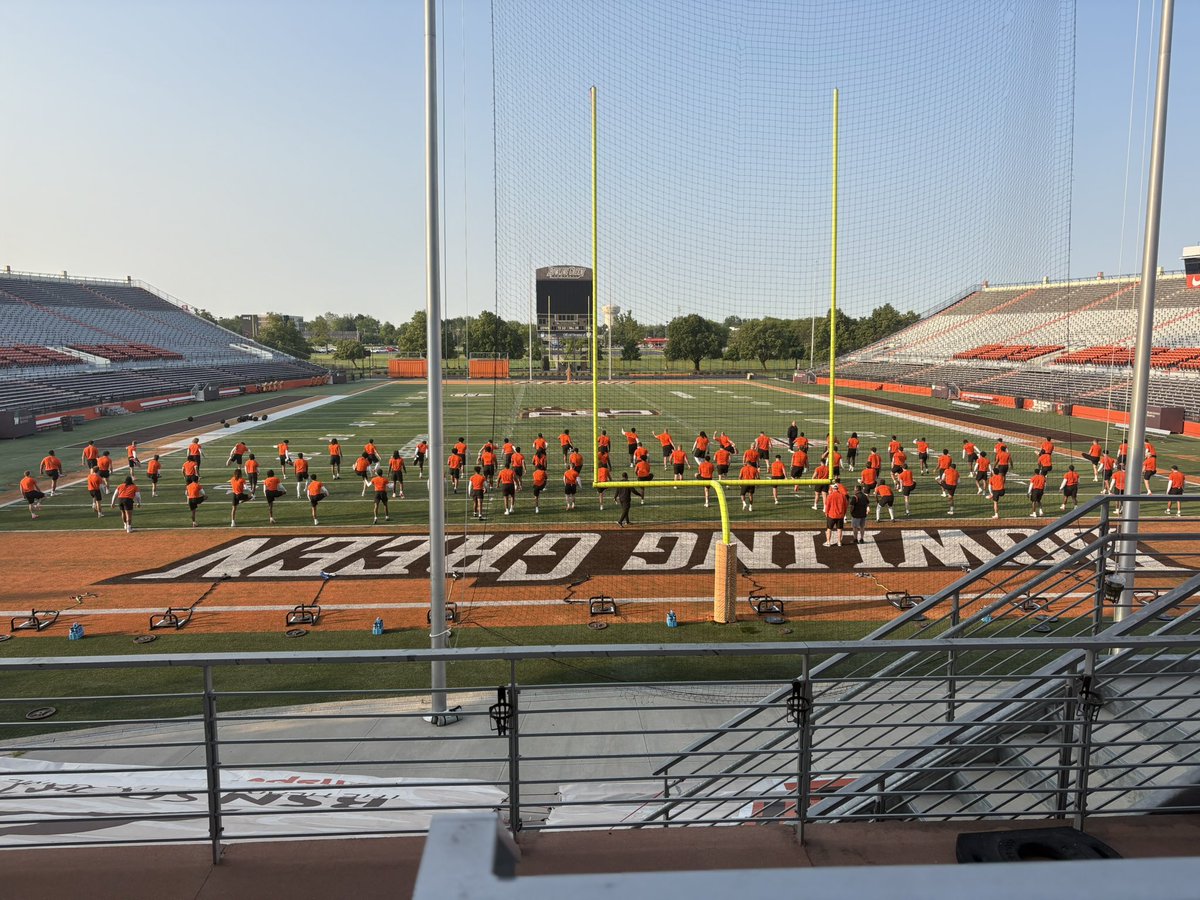 Go Falcons!
#AyZiggy 🟠🟤