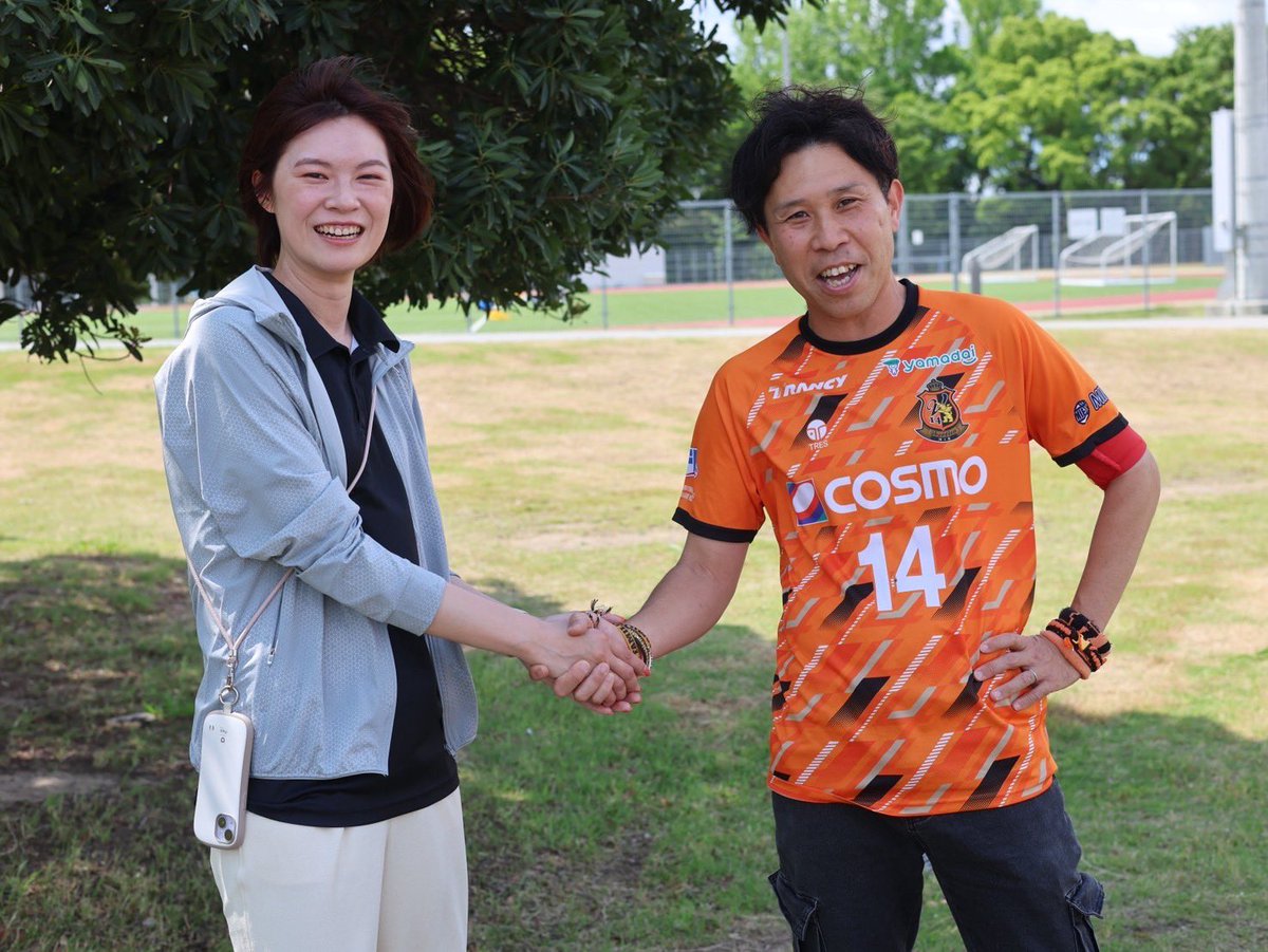 自分も宮下遥さんと初めてご対面させて頂きました。
色んなオファーがある中、地元愛を優先してヴィアティン三重のために尽くして下さる彼女は間違いなくヴィアティン三重の大きな光となります。
スポーツ総合クラブとして三重の宝を大切にするヴィアティン三重が大好きです！