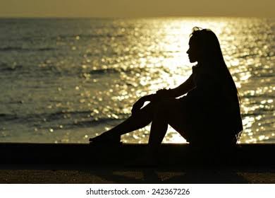 Sabahattin Ali'nin 
*"Herkese umuttan bahsediyorum. İçimde zerre kadar umut kalmamışken.."* dediği yerdeyim..🍂

#pazartesi