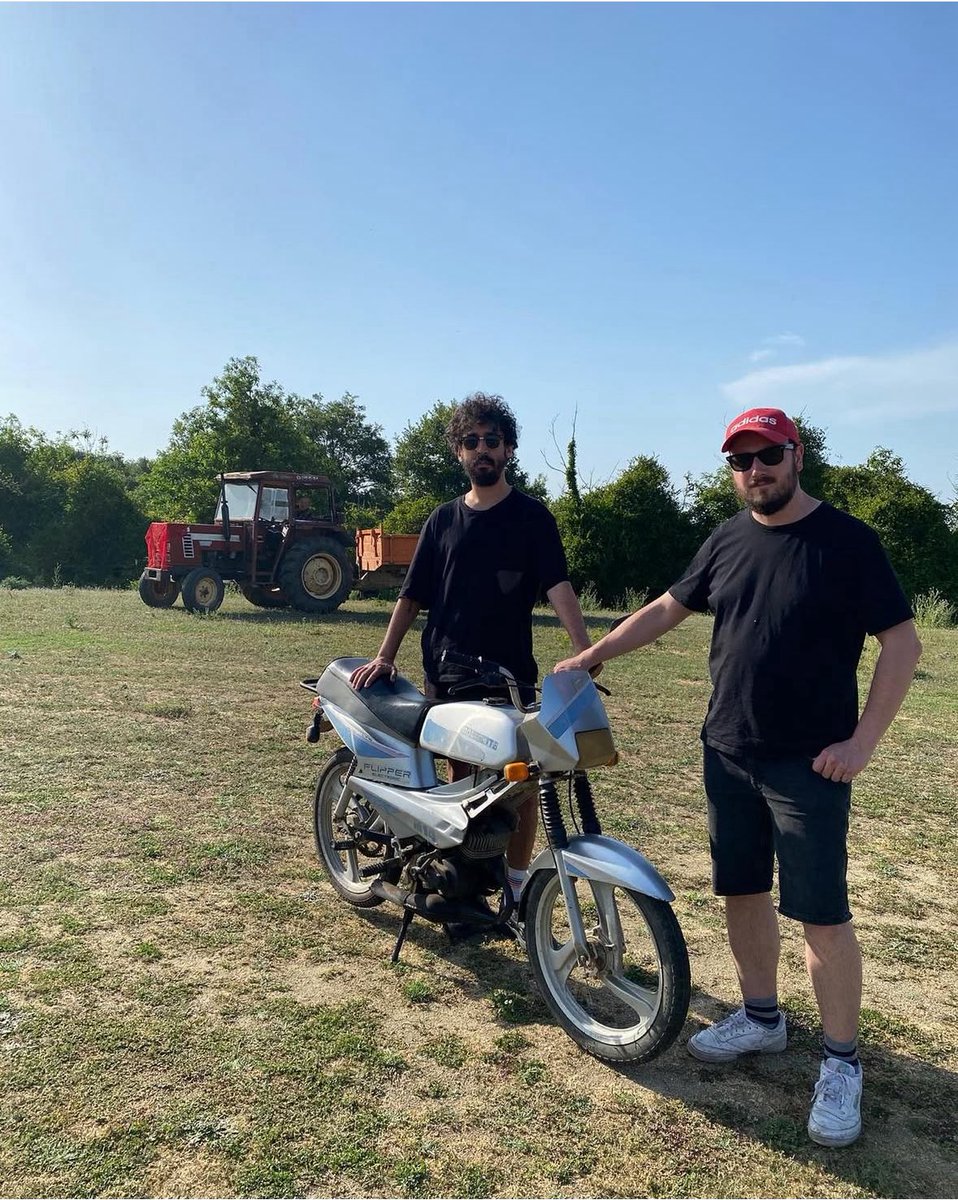 bu çarşamba = kadıköy eğitim sahnesi = işte bu bizim hikayemiz = son gösteri…..🙋‍♂️🇹🇷🧿🌹

biletler —-> biletinial.com/tr-tr/tiyatro/…