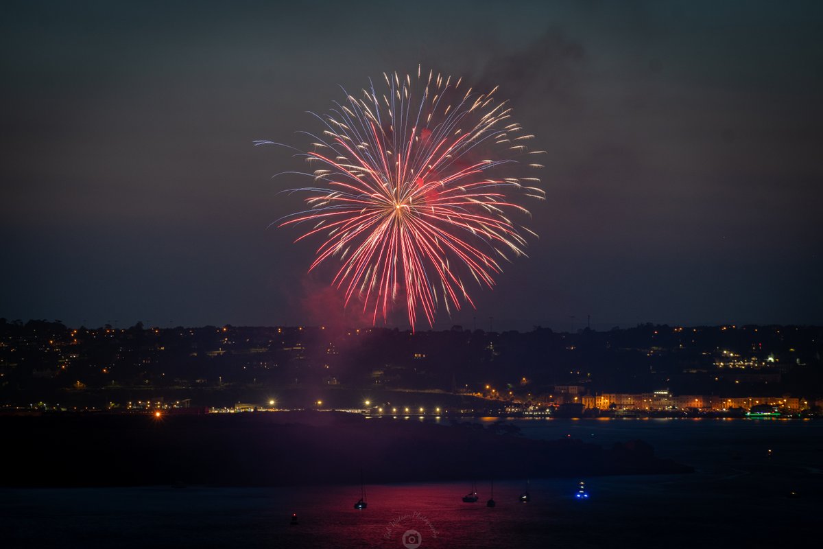 Rob Watson Photography (@robkwatson) on Twitter photo Spike Island firework display. 01/06/0205
<a href="/pure_cork/">Pure Cork</a>
<a href="/SpikeIslandCork/">SpikeIslandCork</a>
<a href="/CobhTourism/">Cobh Tourism</a>
#SpikeIsland #Fireworks #photograghy #NikonD7500 #Cobh #CorkHarbor #PureCork Spike Island firework display. 01/06/0205
<a href="/pure_cork/">Pure Cork</a>
<a href="/SpikeIslandCork/">SpikeIslandCork</a>
<a href="/CobhTourism/">Cobh Tourism</a>
#SpikeIsland #Fireworks #photograghy #NikonD7500 #Cobh #CorkHarbor #PureCork