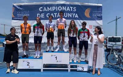 Track Piste (@trackpiste) on Twitter photo Paul Roy y Julia Cabada, nuevos campeones infantiles de <a href="/ciclismecat/">Federació Catalana de Ciclisme</a>, coronados ayer en el renovado velódromo de Tarragona
trackpiste.com/2025/06/paul-r… Paul Roy y Julia Cabada, nuevos campeones infantiles de <a href="/ciclismecat/">Federació Catalana de Ciclisme</a>, coronados ayer en el renovado velódromo de Tarragona
trackpiste.com/2025/06/paul-r…