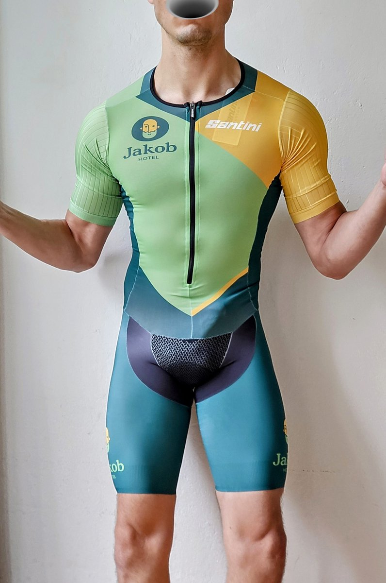 Selling this suit &amp; re-listed some others, after they were taken down for the pics being too spicy for Vinted 😳 drop me a message if you can't use Vinted for some reason. Or if you want a special load in the suit after you buy 😈 vinted.de/member/8013339…