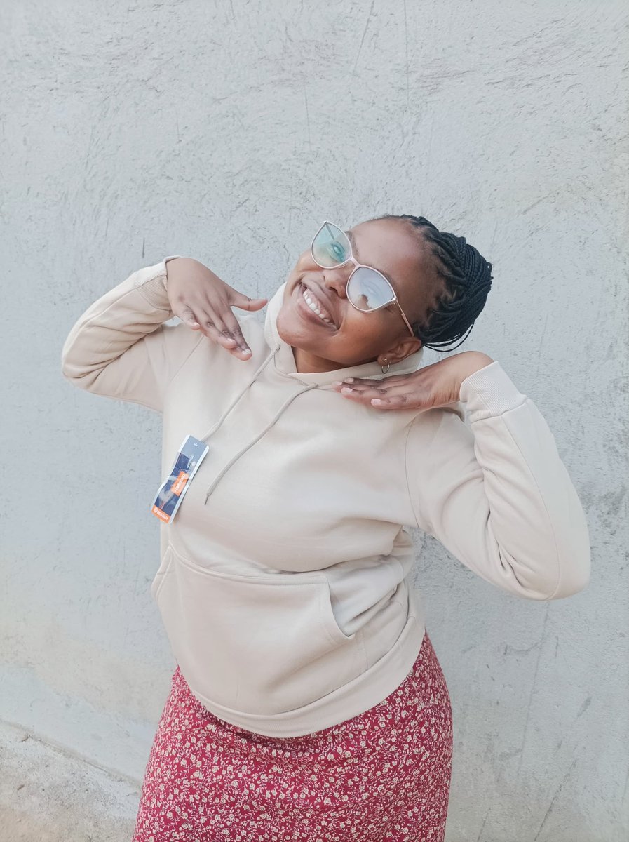 Gcie_M1's tweet image. Unisex Sweaters Retailing At E150 each 
All Colours are available on Pre order 

#TiniTwitter 
#TiniX