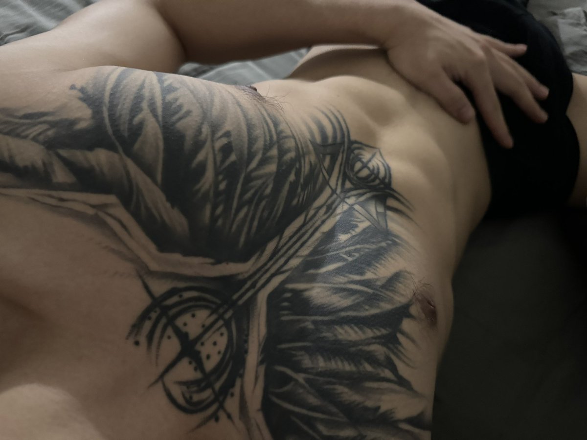 朋友圈不敢发 发推上吧

#腹肌 #腹肌帅哥 #肌肉 #男高 #男大 #体育生 #男菩萨 #帅哥 #反差 #打飞机 #指奸 #手冲 #男喘 #男s #黑手