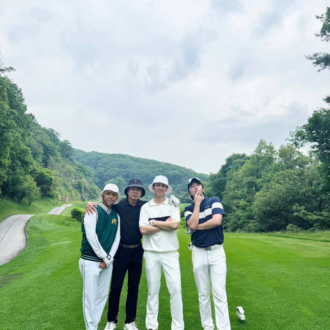 06.02.25 | Lee Hong Ki instagram

"The brothers who always bully me... 
The interesting thing is that Geun-jjang and Seung-jjang... our first meeting outside of work is all...🤪🤪🤪"

🔗instagram.com/p/DKZLAVLx1FV/…

#LEESEUNGGI #이승기