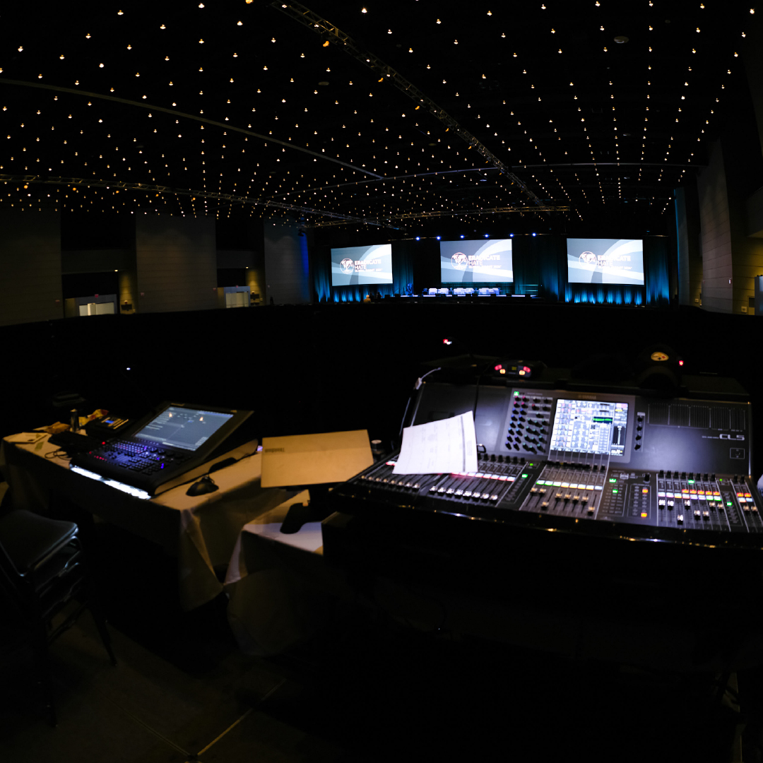 3REPAV's tweet image. Ever wonder what goes on behind the big curtain or the big screens to keep the show on the road? 

Spoiler, it’s a lot of teamwork, creativity, and passion. 
.
.
#3REP #3REPAudioVideoLighting #EventProduction #EventRigging #LightingDesign #CorporateEvents #PittsburghAVProduction
