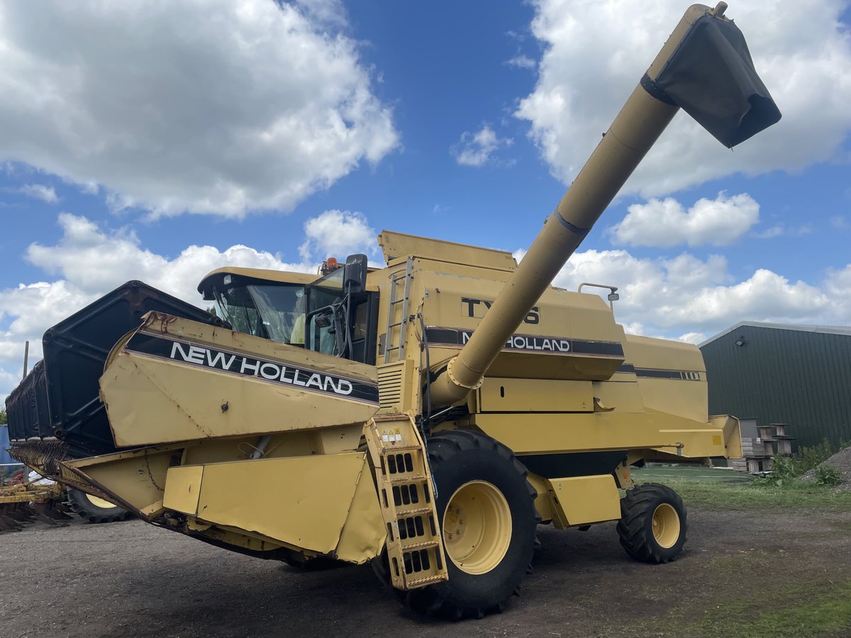 Ok let’s see I this makes it rain a little (not too much!)…..combine out, run it round the yard and #service ahead of #harvest25