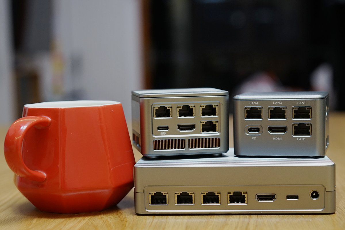 #硬酷R2MAX <a href="/isJackeroo/">Jackeroo</a> 硬酷R2MAX开启万兆家庭网络时代！AllinOne首选，但我先刷最新版iStoreOS吧 mp.weixin.qq.com/s/SH09Udi1kDJD…