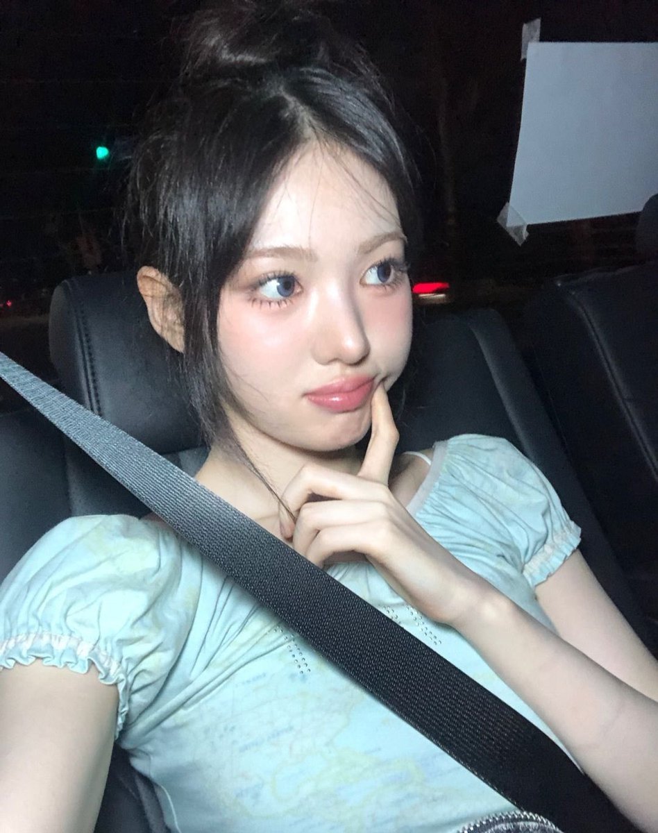 헐 ㄴㅁ 귀요오ㅠㅠㅠㅠㅠ 똥머리한 수비니🩵🩵🩵