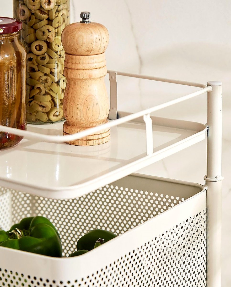 HomeCentreIndia's tweet photo. Grocery, Kitchen odds and ends, your sanity, this kitchen essential holds it all.
Look more put together now: https://t.co/4qYko9AgeF
#Homecentre #HomecentreIndia #KitchenStorage #Organisers #SpaceHacks https://t.co/KKgRJJDfBK