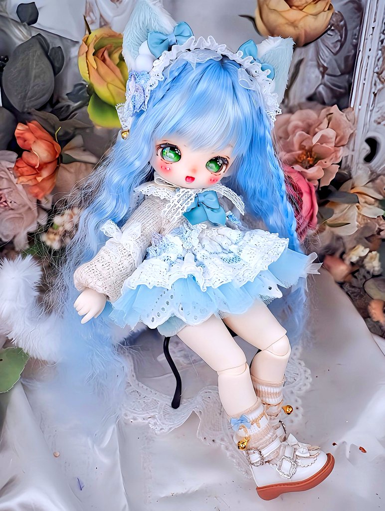 花かご様とのコラボセットはピンクちゃんと水色ちゃんがいます🩷🩵こちらは水色ちゃん♪にっこり顔が可愛いです♪
#Tinyfox 
#SWDOLL