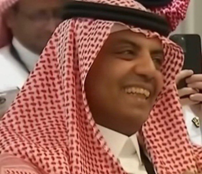 اليوم قرعة كاس الملك

ودي تتكرر ذي الصورة مرة ثانية 😂