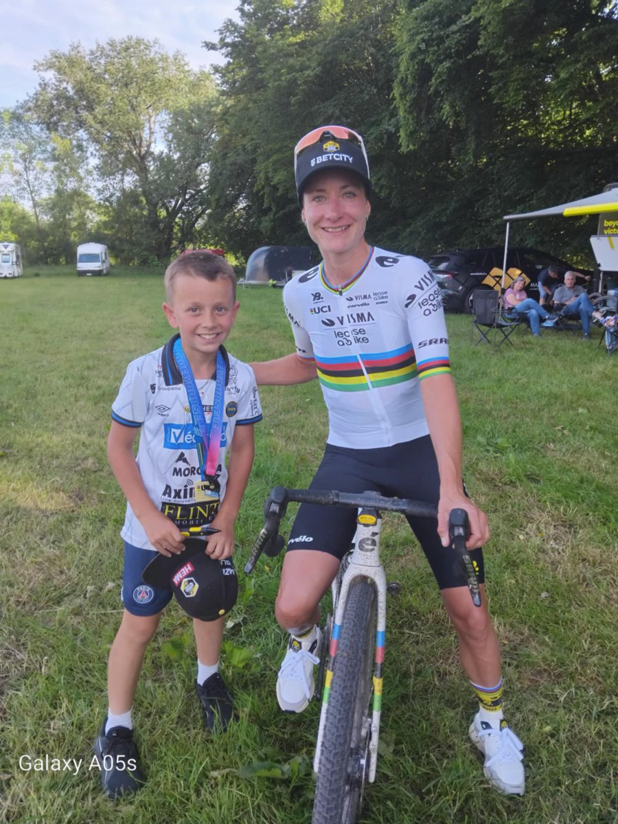 Période creuse pour le cyclo-cross alors on occupe les week-ends 😜

Qualif décroché ce week-end à Aachen en Allemagne 🇩🇪 dans ma catégorie d’âge (40/44)

Rendez-vous à Valkenburg les 11&amp;12 Octobre pour les Championnats du Monde Gravel 🌈