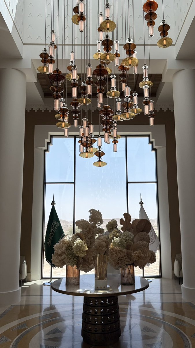 سعدت بزيارة "هيئة تطوير بوابة الدرعية" والتعرف على المشاريع التطويرية التي تعمل عليها الهيئة. 
كما قمنا بجولة ميدانية إلى عدد من مواقع المشاريع في الدرعية ووادي صفار، واطلعنا على سير العمل والجهود المبذولة للحفاظ على الهوية التاريخية وتعزيز التنمية العمرانية في المنطقة.
<a href="/DGDA_SA/">هيئة تطوير بوابة الدرعية</a>