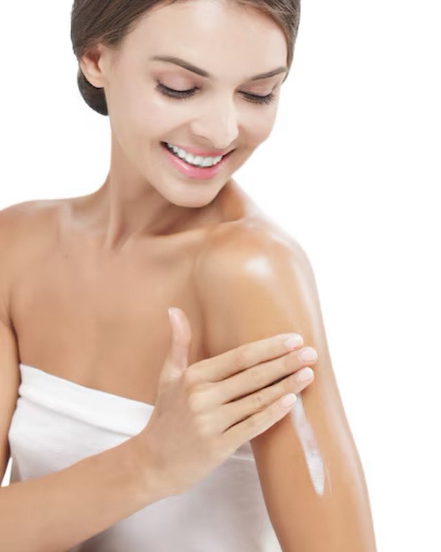 YourNailsM's tweet photo. La hidratación de tu piel es lo más importante para que se vea sana y luminosa. 

Así, los demás tratamientos tendrán una buena base para sus mejores resultados. 

📍En @YourNailsM tenemos Hidratación + Tratamiento personalizado 

📍916 39 03 76 

#majadahonda #piel #hidratacion https://t.co/PtOOZXHuFV
