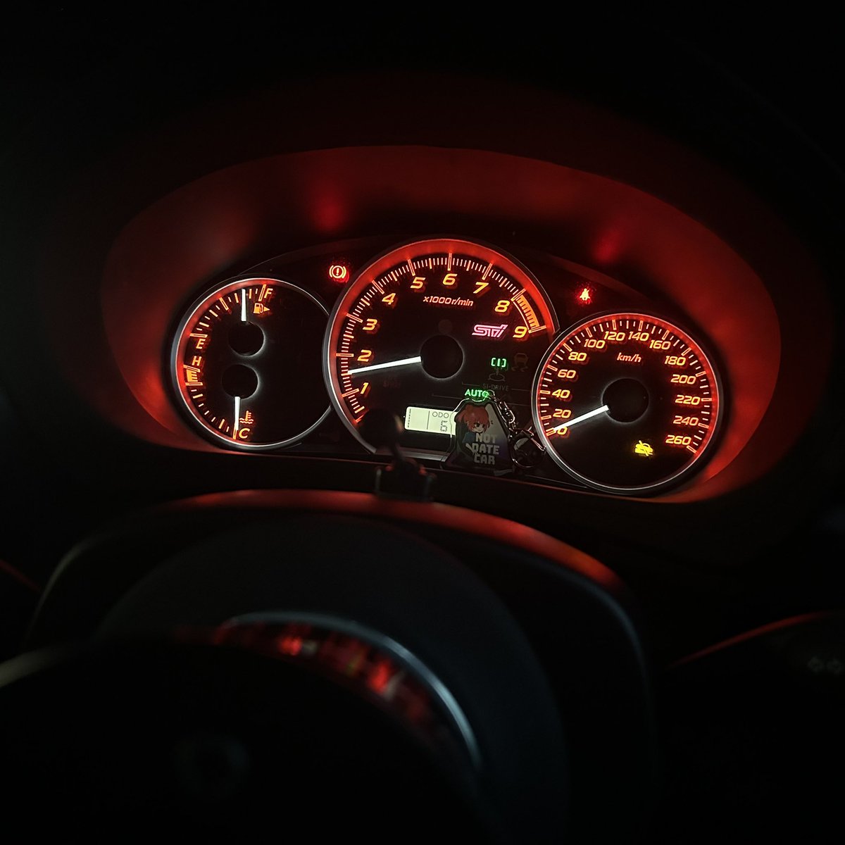 0_rusein's tweet photo. #NotDateCar https://t.co/sllOAg2k4X