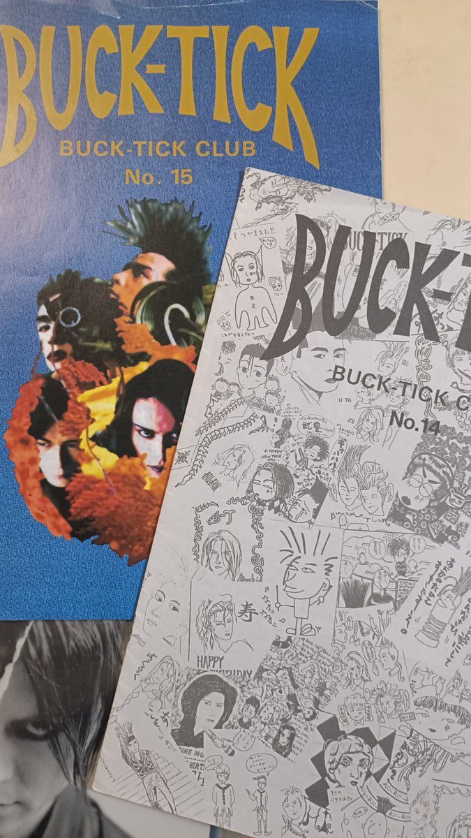 BUCK-TICKファンの皆様
まだBUCK-TICKコーナーは改装中なので
ご来店はもう少し先でお願いします
見て頂ける様になったらお知らせしますね

Razzle Dazzle 2周年までもう少し😊
 #RazzleDazzle 
 #グッズ整理
 #BUCKTICK 
 #櫻井敦司
 #rondo
 #魔王様の椅子
 #板橋