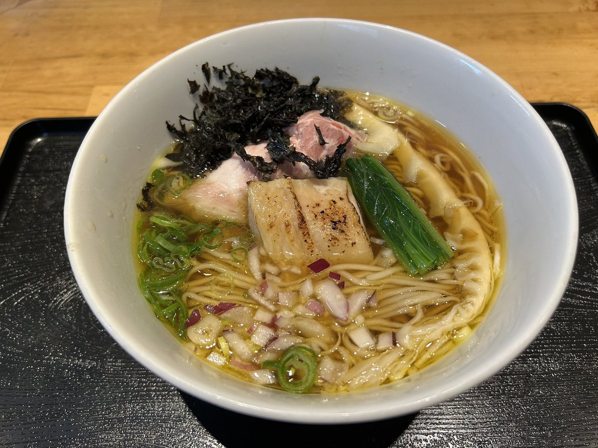 warohr's tweet photo. 南町田の天国屋さんでランチ。久々。地鶏煮干し醤油最高！ https://t.co/7bqkZkcSKh