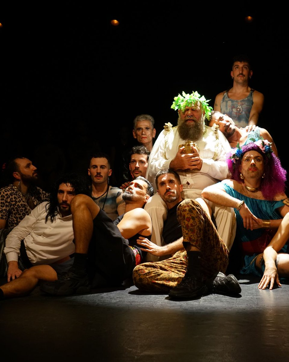 🍇 MARICAS DELIRANTES 🍇 Fiesta escénica que une texto📝, música🎶 y danza💃 para reimaginar “Las Bacantes”. Una deidad travesti nos recuerda que el delirio es un derecho 🙌🏻

💥 Dentro de 🌈EL JALEO en Nave73.

❗️Entradas agotadas❗️
Más en web 🦄

#orgullo2025 #nave73