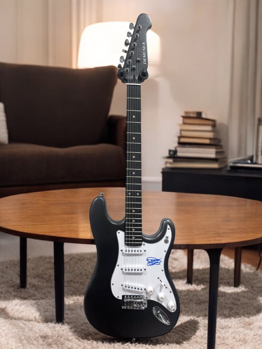 RecCollMag's tweet image. The charitybuzz.com auctions of 11-12 June inc signed guitars from #Blink182's #TravisBarker #RedHotChiliPeppers' #JohnFrusciante #TaylorSwift.