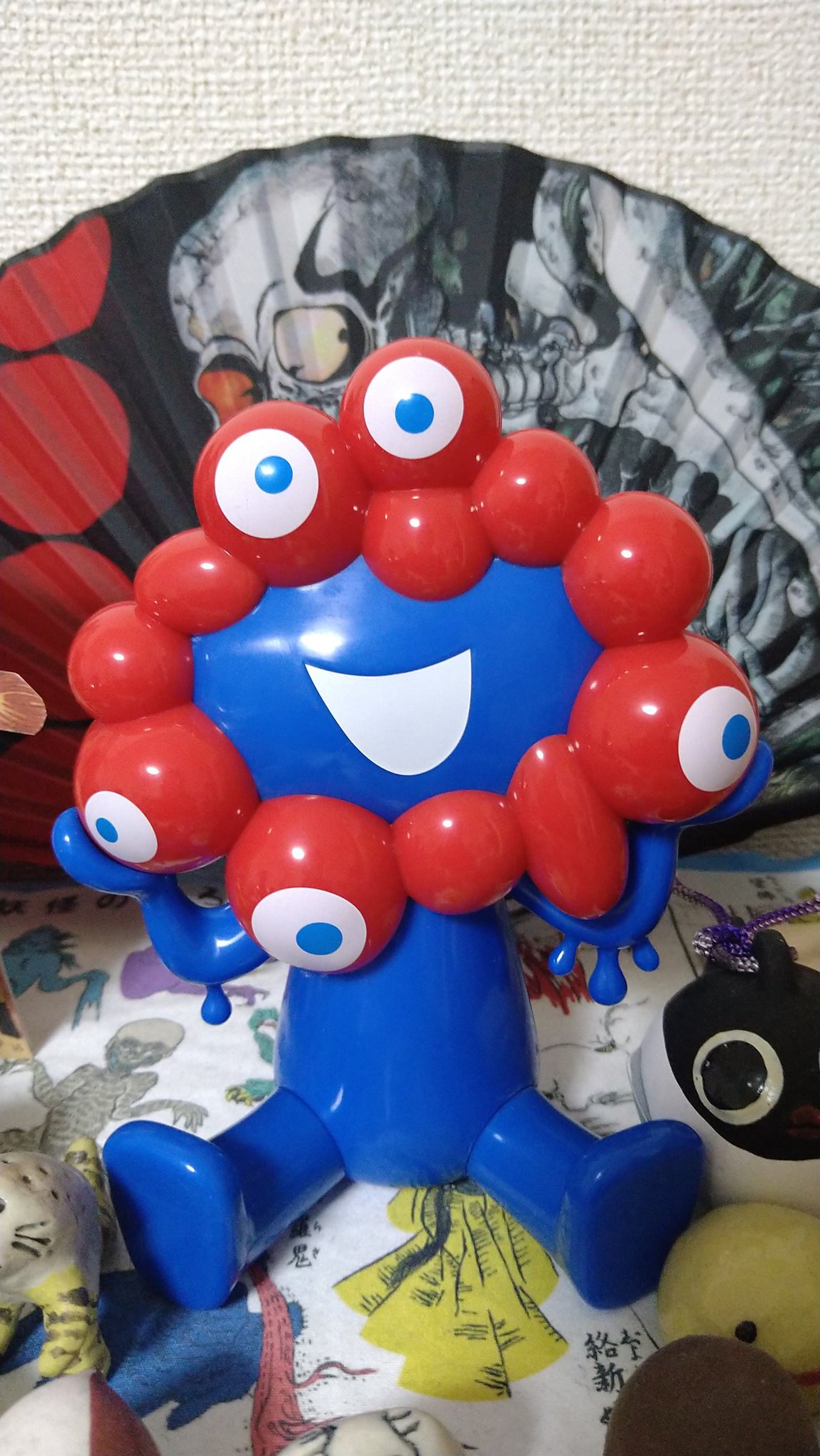 万博 ミャクミャク 貯金箱 蓋付き容器 ミャクミャクのしっぽ など6点セット 2025大阪・関西万博】 「ミャクミャク ソフビちょきんばこ