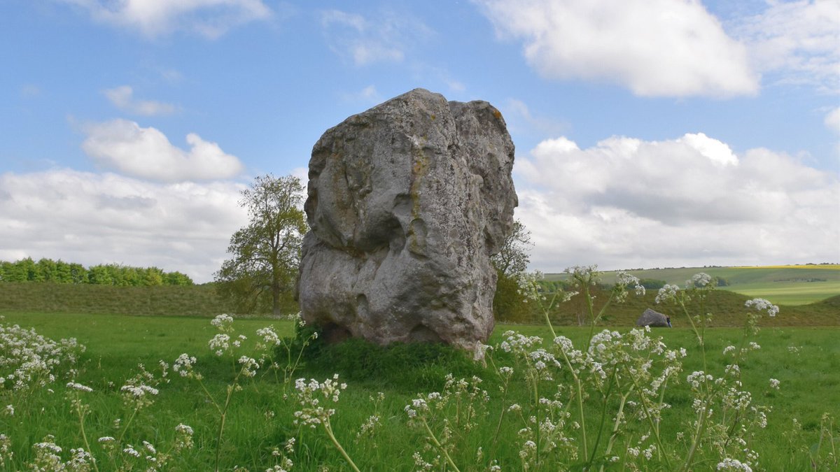 Summer solstice at #Avebury. 

If you're planning to visit between 20-21 June, please take a look at the info on our website. 

nationaltrust.org.uk/visit/wiltshir…