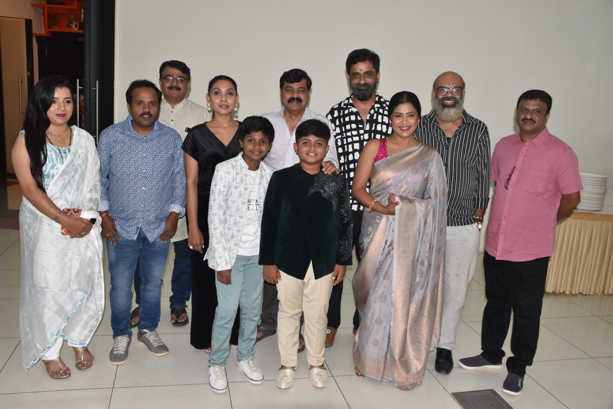 PopcornKannada's tweet image. ಗುರಿ ಟೀಸರ್ ಮತ್ತು ಹಾಡುಗಳ ಲೋಕಾರ್ಪಣೆ

popcornkannada.com/2025/06/02/lau…

#Guri #AchyuthKumar #Avinash #UgramManju #SelvamM #PalaniDSenapathi #mrtmusic