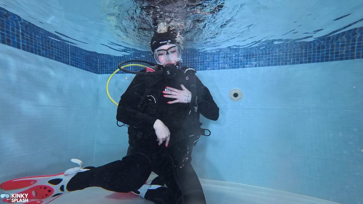 Bubble Tease: Underwater JOI in Full Scuba Gear on kinkysplash.com TOMORROW! 🤿💦💦

Shot by <a href="/Steve_RE_tog/">Steve</a> 
with <a href="/UKCuteGirlLucy2/">UKCuteGirl</a>