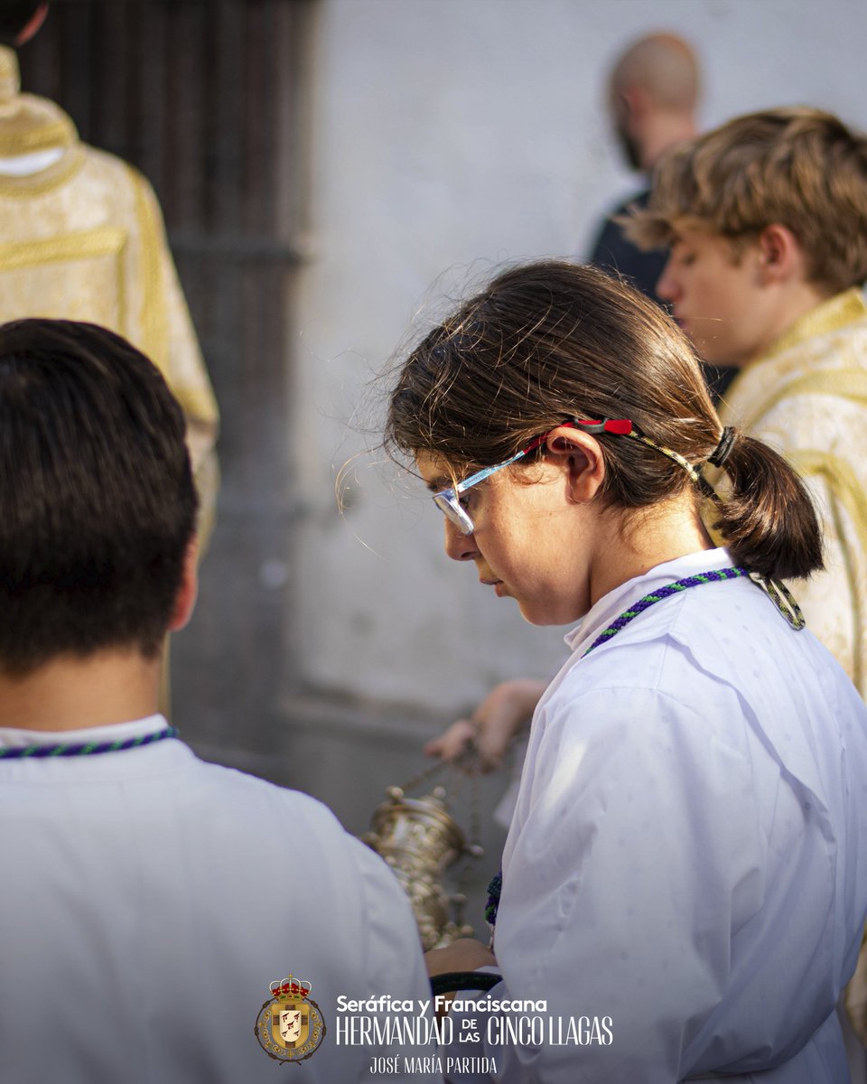 "Los jóvenes sois la 𝒆𝒔𝒑𝒆𝒓𝒂𝒏𝒛𝒂 𝒅𝒆𝒍 𝒎𝒖𝒏𝒅𝒐"

✍️ San Juan Pablo II

📸 <a href="/jotampartida/">José M. Partida</a>