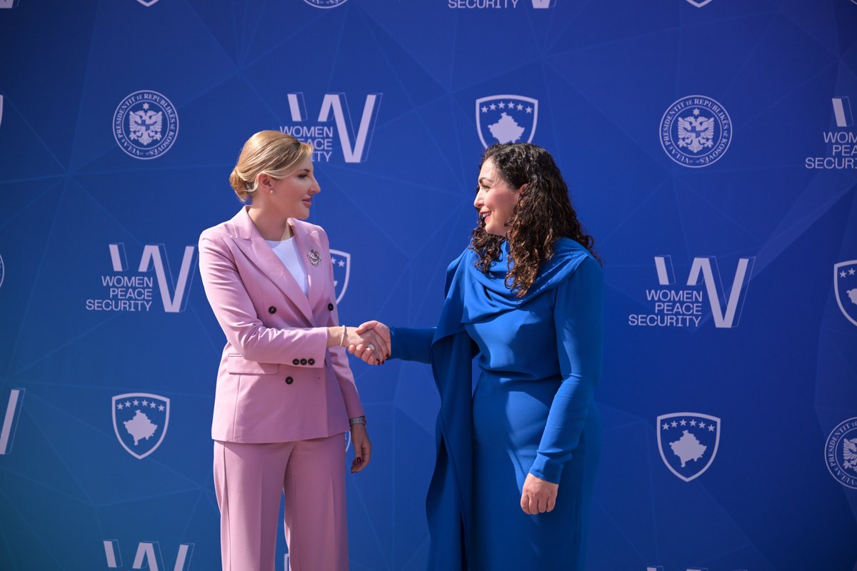 The Presidency of the Republic of Kosovo 🇽🇰 (@presidenca_rks) on Twitter photo President <a href="/VjosaOsmaniPRKS/">Vjosa Osmani</a>, welcomes Blerina Abrazhda, the Deputy Minister of Defense of the Republic of Albania, to #WPSRKS2025. 🇽🇰🇦🇱 President <a href="/VjosaOsmaniPRKS/">Vjosa Osmani</a>, welcomes Blerina Abrazhda, the Deputy Minister of Defense of the Republic of Albania, to #WPSRKS2025. 🇽🇰🇦🇱