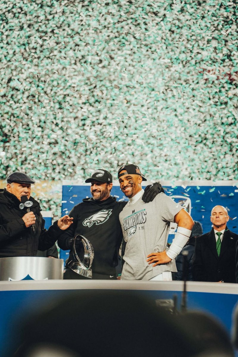 600,000 Every Year.
58,000 Every Month.
14,000 Every Week.
2,000 Every Day. 
86 Every Hour. 
2 Every Minute.

These are the statistics of men that take their own lives by suicide. 

June is Men’s Mental Health Awareness month. Check in on your friends, family, neighbors or