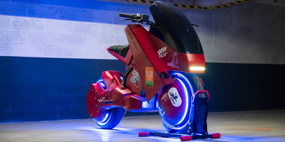 DAB MotorsとVita Veloce Teamは、アニメ「AKIRA」に登場する金田