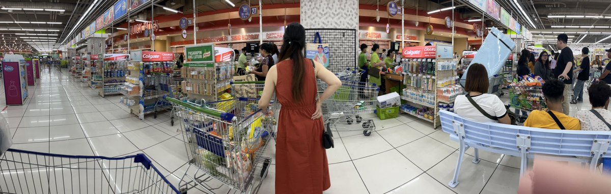 ChairmanSam's tweet image. Queueing at SM Hypermarket at SM MOA takes forever! Half the tills are closed!!!

#smmoa
#smhypermarket
#smmanila
#nocustomerservice 
#noretailservice
#sm 
#manila