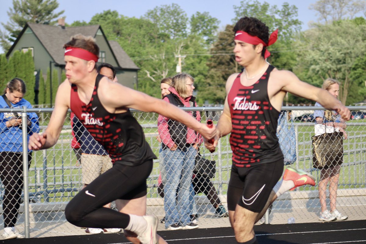 Crimson Tide boys track dominated at the sectional meet. <a href="/ColeLanger06/">Cole Langer</a> set a new school record in the long jump and the 4x200 and 4x400 relays also etched themselves in the school record book. High jumper <a href="/BreckAnderson1/">Breck Anderson</a> qualified for the state meet and is seeded second.