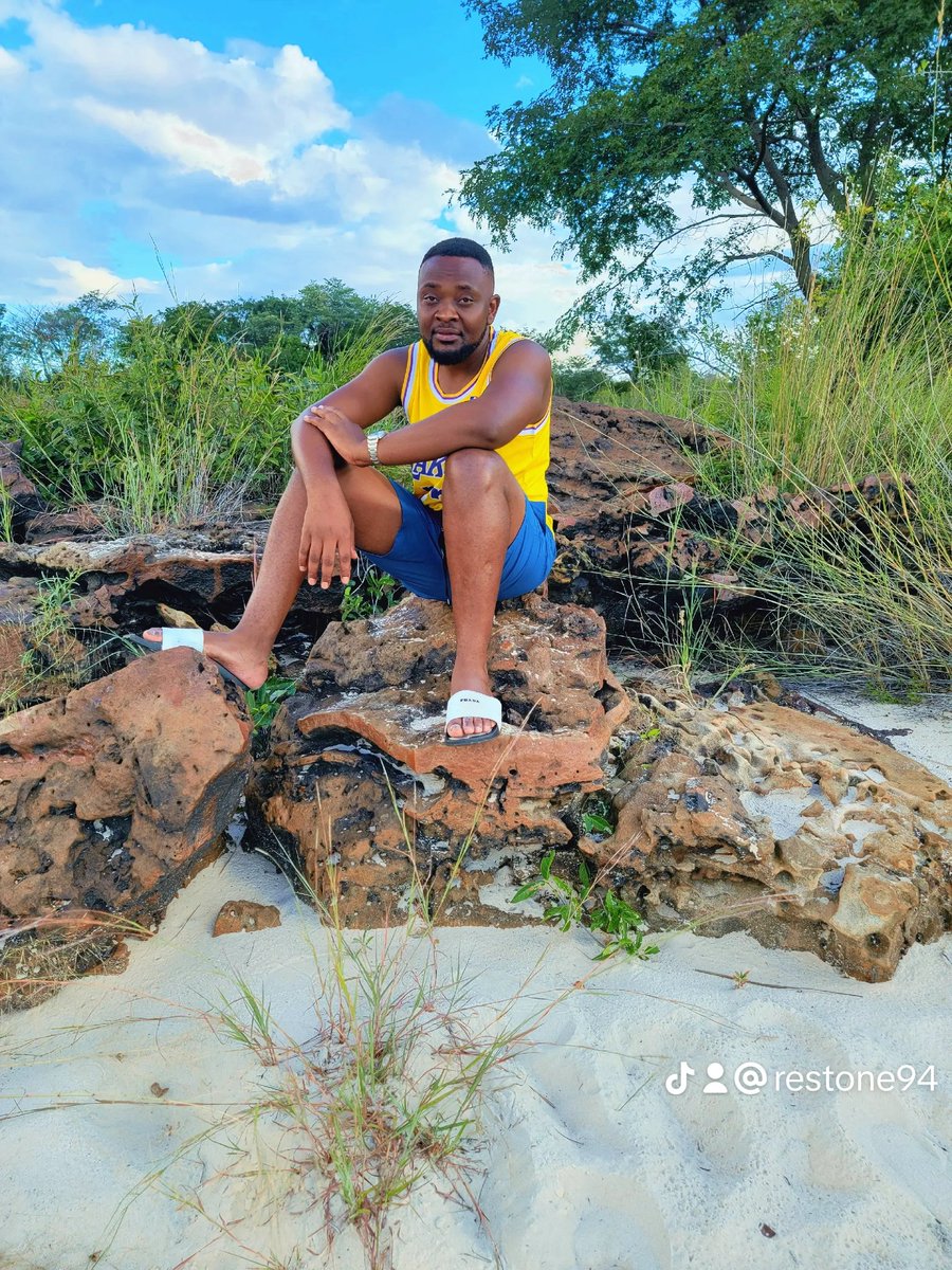 Vrestone's tweet photo. Thank you all sincerely for the warm birthday wishes. Your kind words truly made my day special and memorable. I deeply appreciate your thoughtfulness. https://t.co/GNYHymPqD8