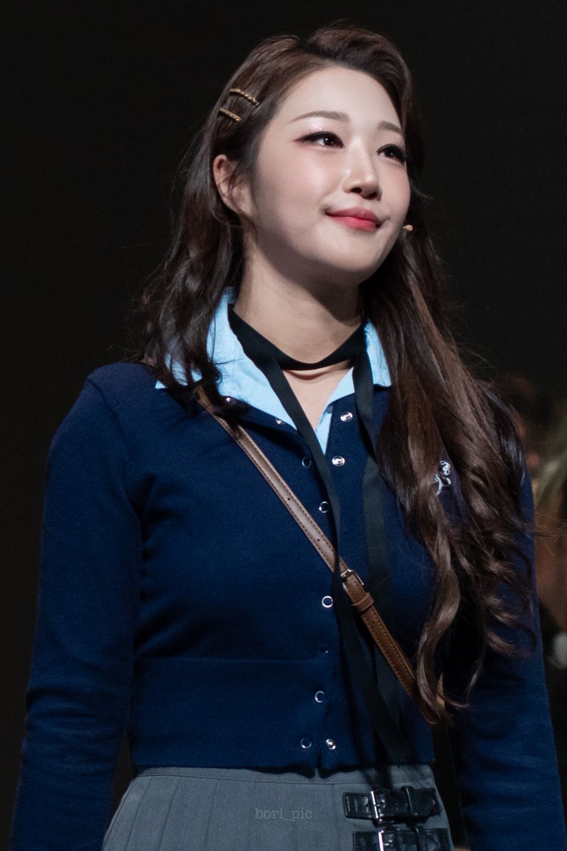 250531 낮 창작가무극 천 개의 파랑 광주 커튼콜

지수 #박재은 배우님