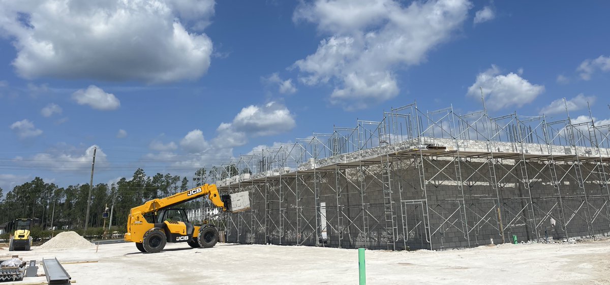GSCCONSTRUCTS's tweet photo. Our @AdvanceAuto in @MyDavenportFL is one of the few in FL on schedule! #FloridaConstruction #Construction #RetailConstruction #CommercialConstruction #GeneralContractor #Discover #Contractor #Florida #CentralFlorida #Building #Southern #Innovation #Retail #Trending #Automotive https://t.co/V7sJG3jCVm
