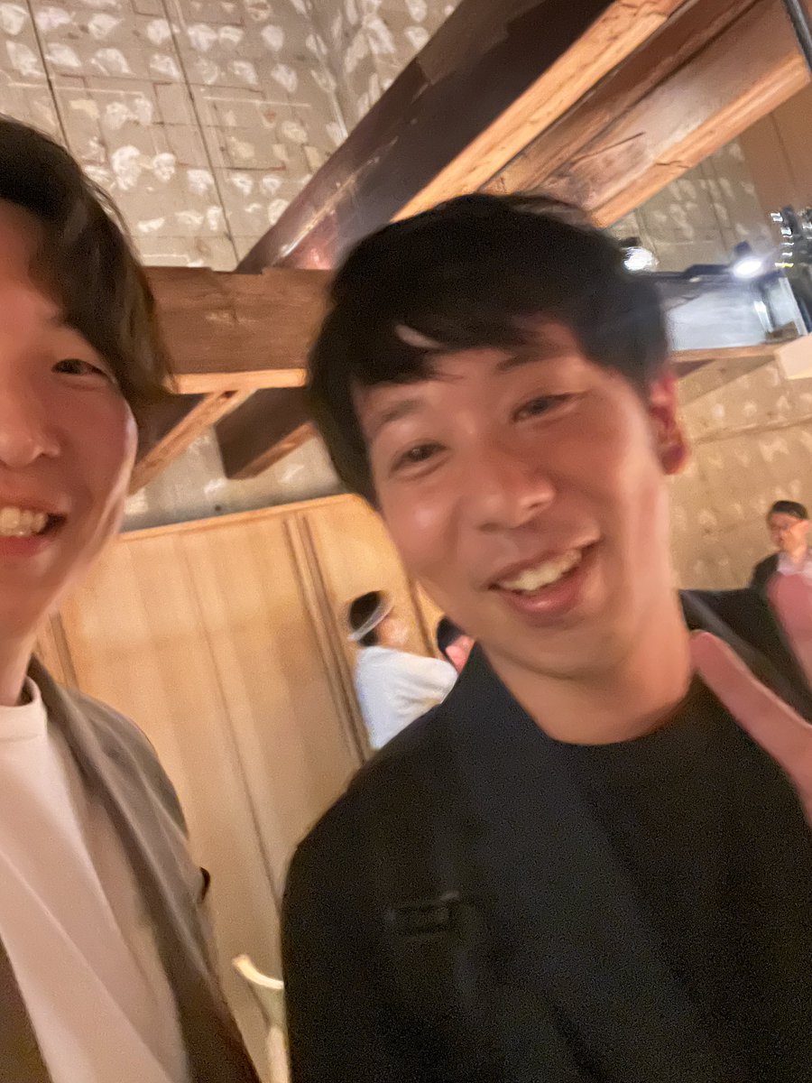 たまたま予約した初見のお店にレゴランドにいるはずの木城 ＠gekokujyoupt さんいた。スイクン、ライコウ、エンテイよりレア。