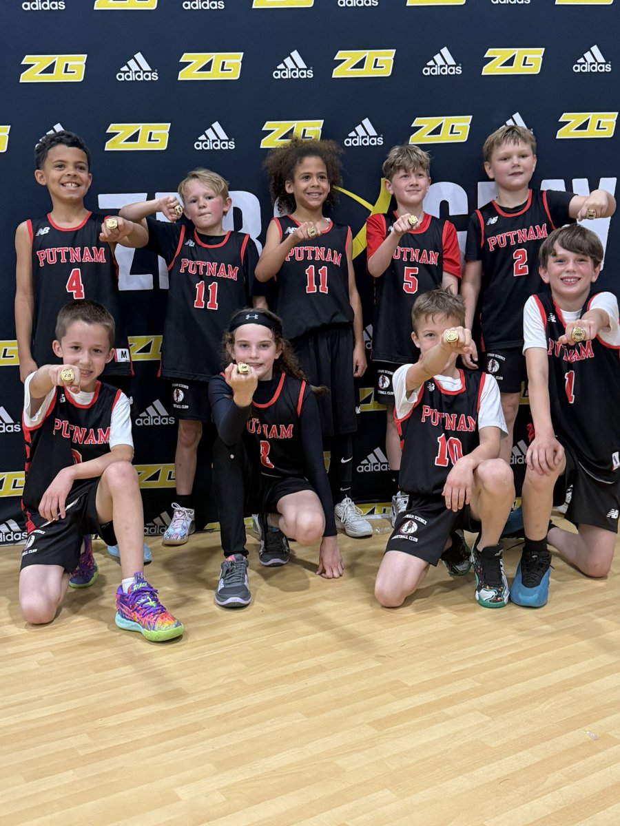 4th Grade 

Putnam Science Basketball Club 4th grade team captured the 2025 Maine Hoops “Run for the Rings” tournament championship this weekend finishing 3-1. They beat Auburn Hoops in the finals.  Roman Adams was named game MVP.