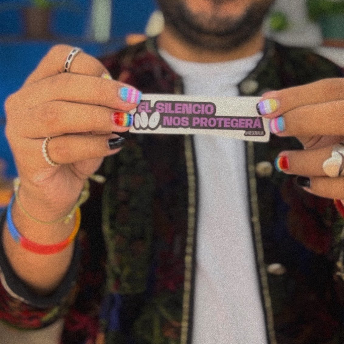 yendrive's tweet image. Junio es el mes del #orgullo LGBTIQ+ y en Venezuela lo vivimos con el cierre de ONG, personas LGBTIQ+ criminalizadas, activistas exiliados.
A pesar de lo difícil siempre buscaremos la forma de que nuestras voces sean escuchadas porque el silencio nunca nos ha protegido . ❤️🔥