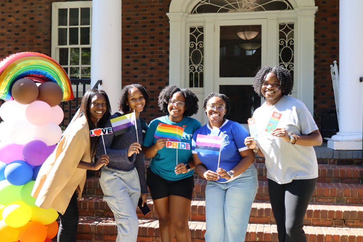 SpelmanPres's tweet image. This #PrideMonth, we celebrate our Spelman students, faculty, staff and alumnae whose identities and advocacy enrich our community. I’m proud to witness your leadership in academia, service and beyond — pushing us all toward greater equity and understanding.