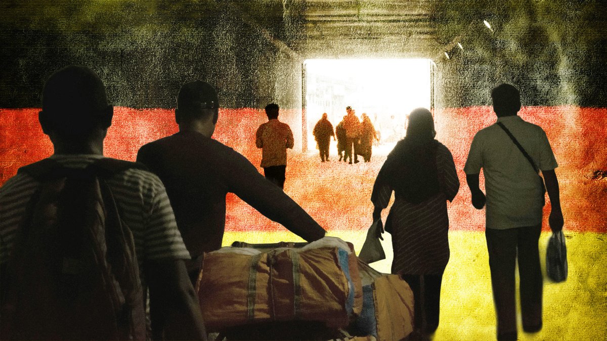 🇩🇪 Germany sets record for naturalizations in 2024, with Syrians and Turks topping the charts.

249,901 people were given German citizenship, equating to a medium-sized city.

This data still doesn't include 3 states, which means the final number is even higher.