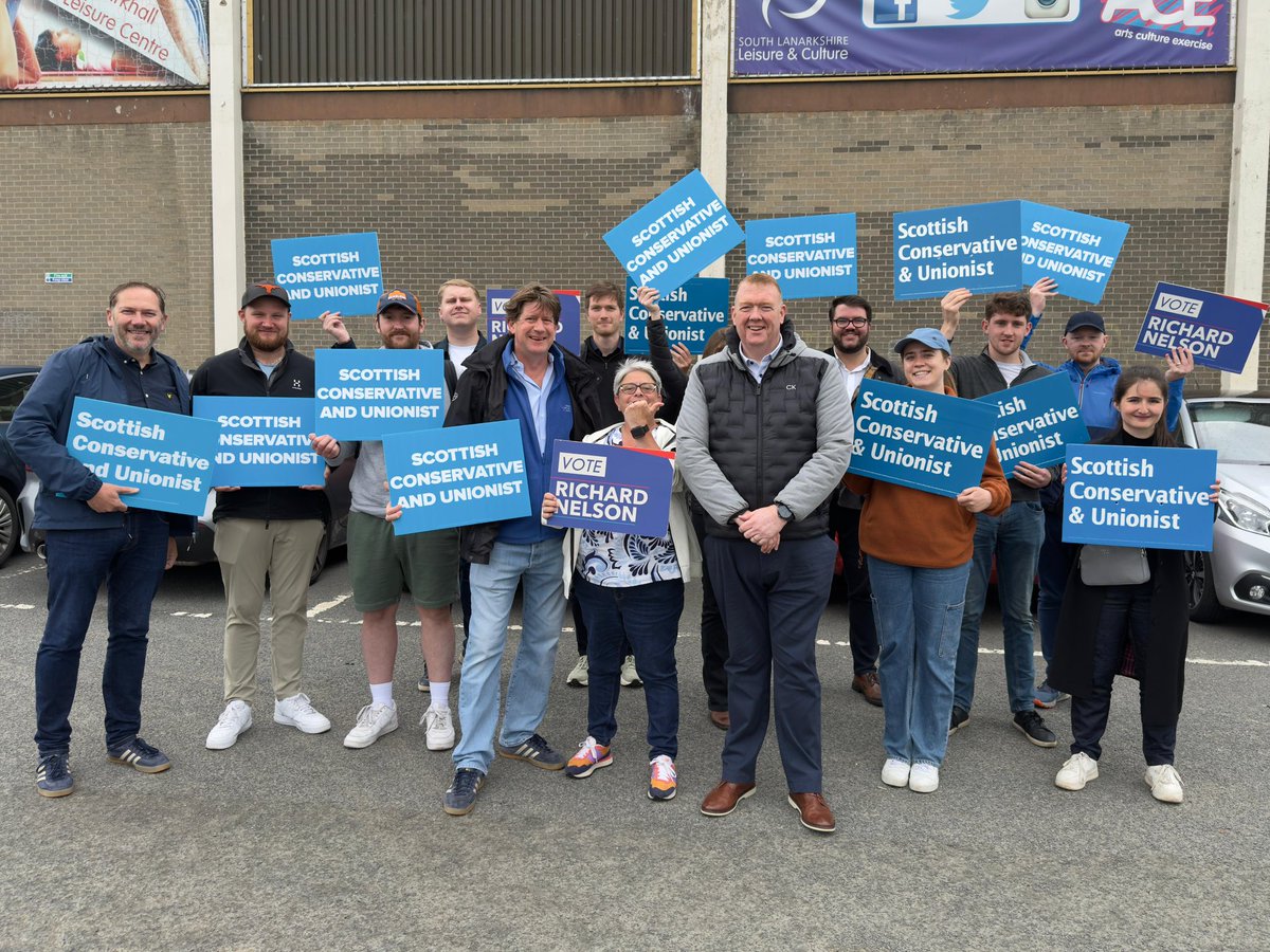 Great to be out in Larkhall meeting voters ahead of the Hamilton, Larkhall and Stonehouse by-election this Thursday.

Richard Nelson is a great local candidate who would serve this area well in Holyrood.