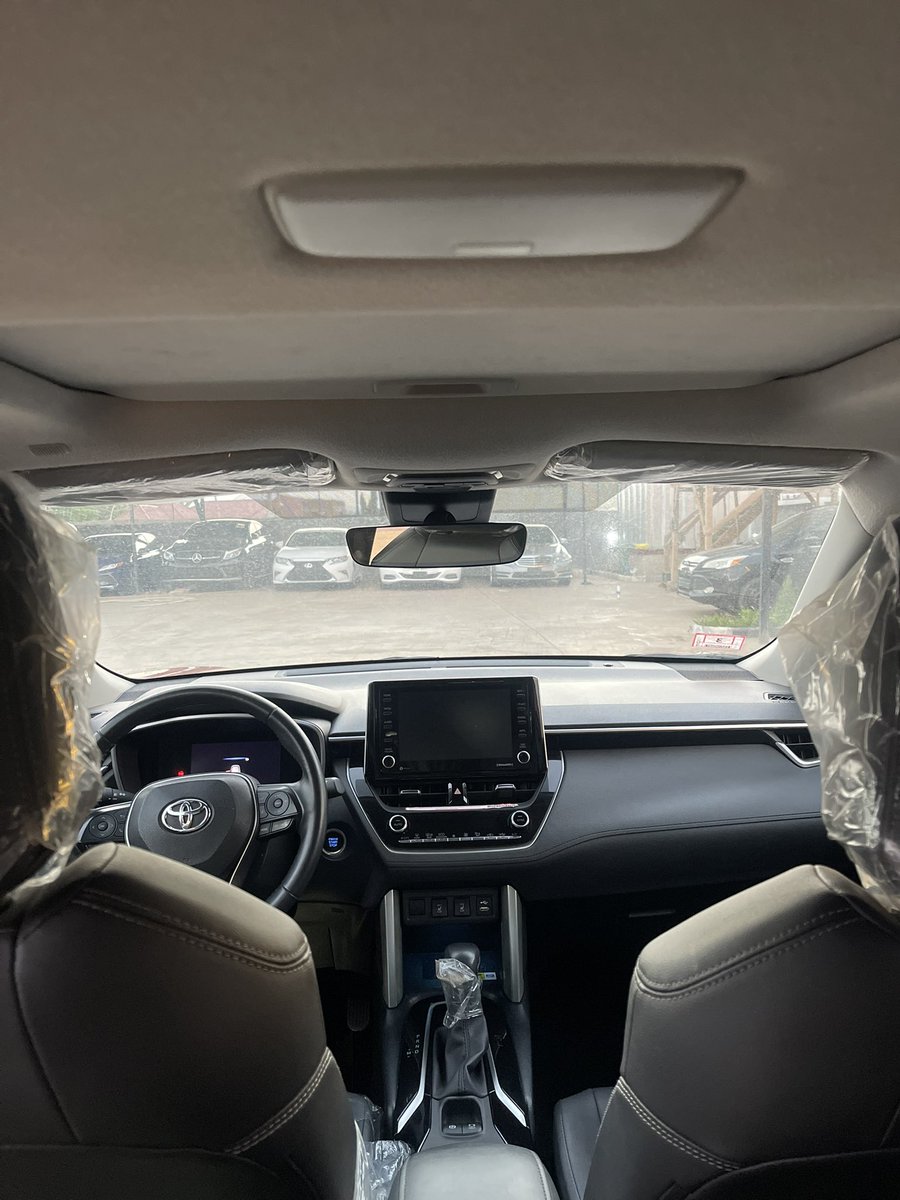 beeteeautos's tweet photo. NOW AVAILABLE ‼️‼️‼️

TOYOTA CROSS 2022MODEL

Buy &amp; Drive ✅✅

Price: 45M

📍plot 36A &amp; B Wole Soyinka road, cadastral zone B Jahi Abuja

WhatsApp/ call ☎️ 09162228881 https://t.co/gb2eXvzktG