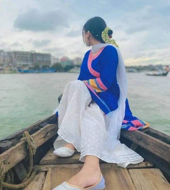 Good evening friends...
Hope you're having an excellent day...
⭐️🧡🥰