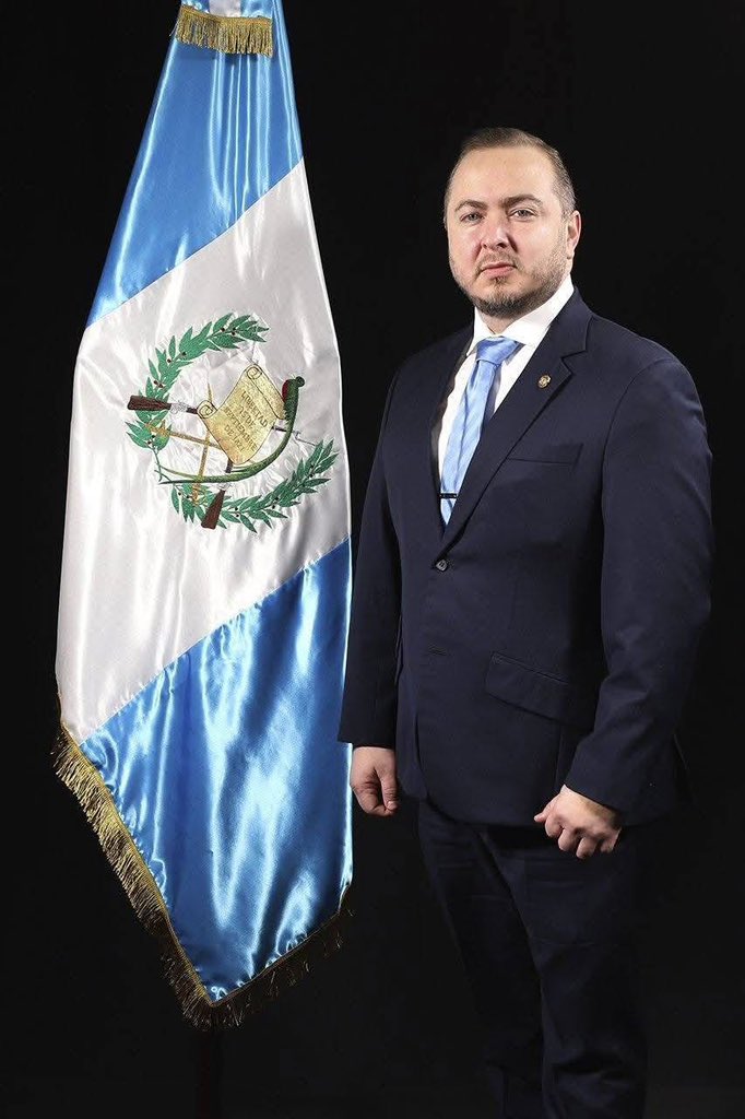 AlexEnLaLucha's tweet photo. ¡Buenas Noticias para Guatemala !

Que placer que alegría que felicidad se siente enterarse que un ladrón y criminal fue vencido en juicio en los EEUU por 18 años no tendremos que aguantar al Narcotraficante José Armando Ubico .

Aunque los religiosos digan que es malo alegrarse del mal ajeno 😋🥳🤭
