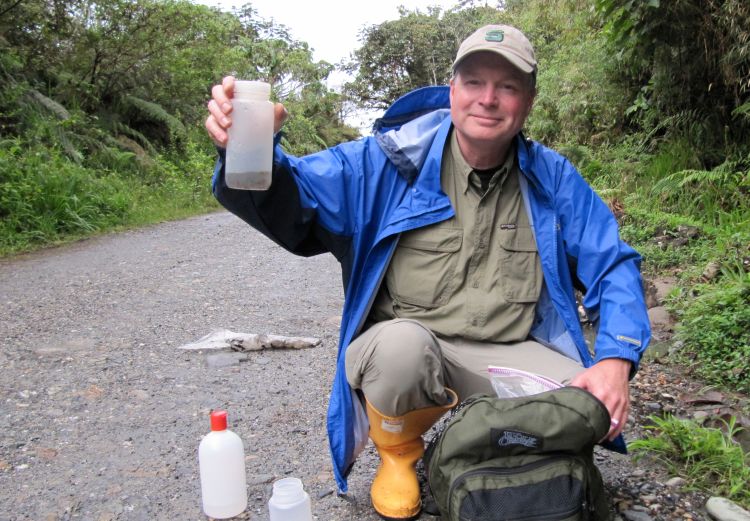 .<a href="/UofMaryland/">Univ. of Maryland</a> Alum Dr. Scott Shaw (Ph.D. ’84 ) has been named recipient of <a href="/UWyonews/">UWyo News</a> - Lifetime Teaching Award. Congrats Scott! uwyo.edu/news/2025/05/s…