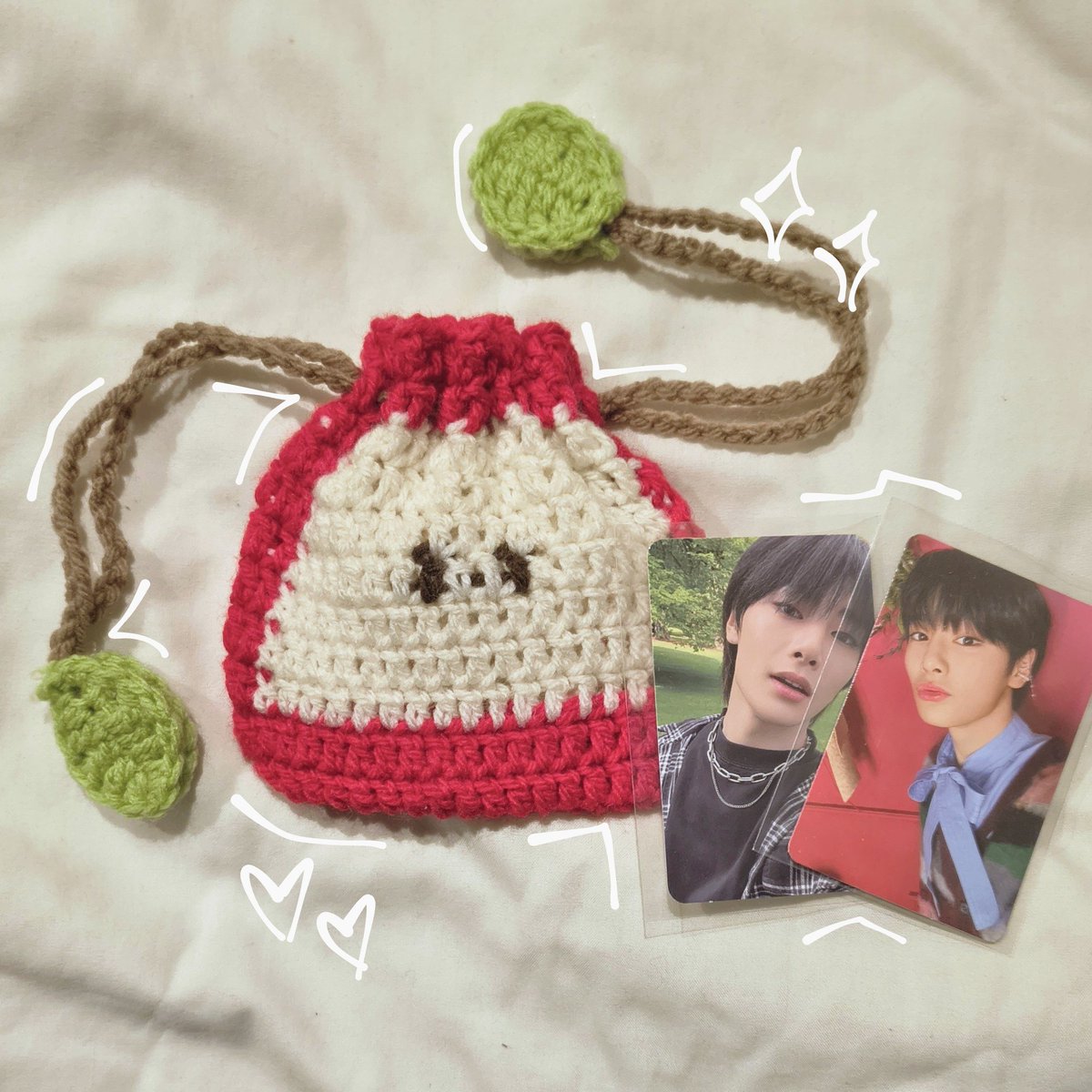 apple crochet pouch 🍎🍀
— ayen will be living here until further notice🍃
#i_n #jeongin #아이엔 #straykids