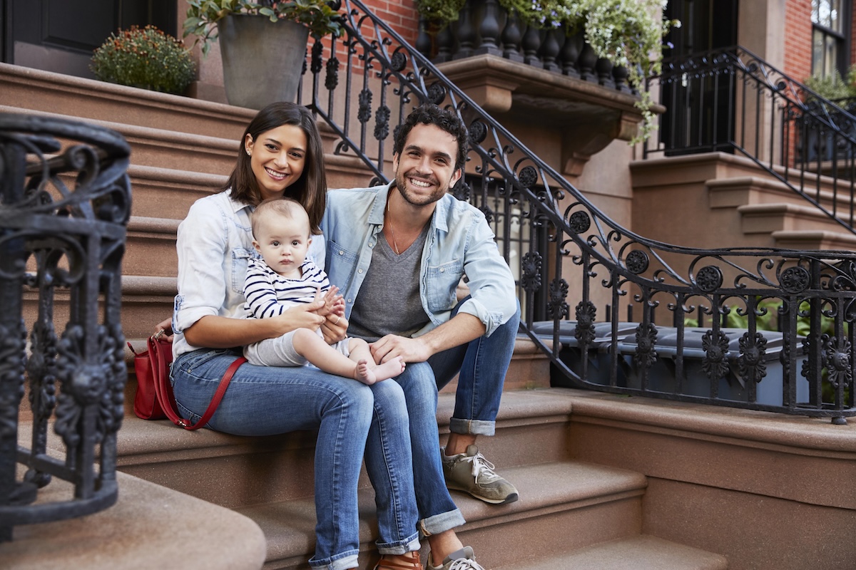 SurrogacyNetwrk's tweet photo. New York was the first state to require licensing for surrogacy organizations, and there are currently 39 licensed agencies operating under the Child-Parent Security Act. 

https://t.co/4MemgDcst9

#NewYork #surrogacy https://t.co/PKtP2LnIp6